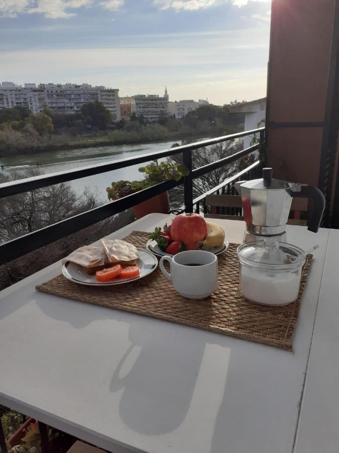 Apartamento Con Vistas Al Rio Guadalquivir En Triana, Sevilla Екстериор снимка